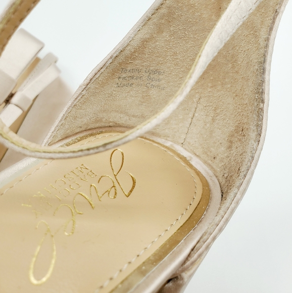 Badgley Mischka Jewel Rio heels NIB - Picture 8 of 8